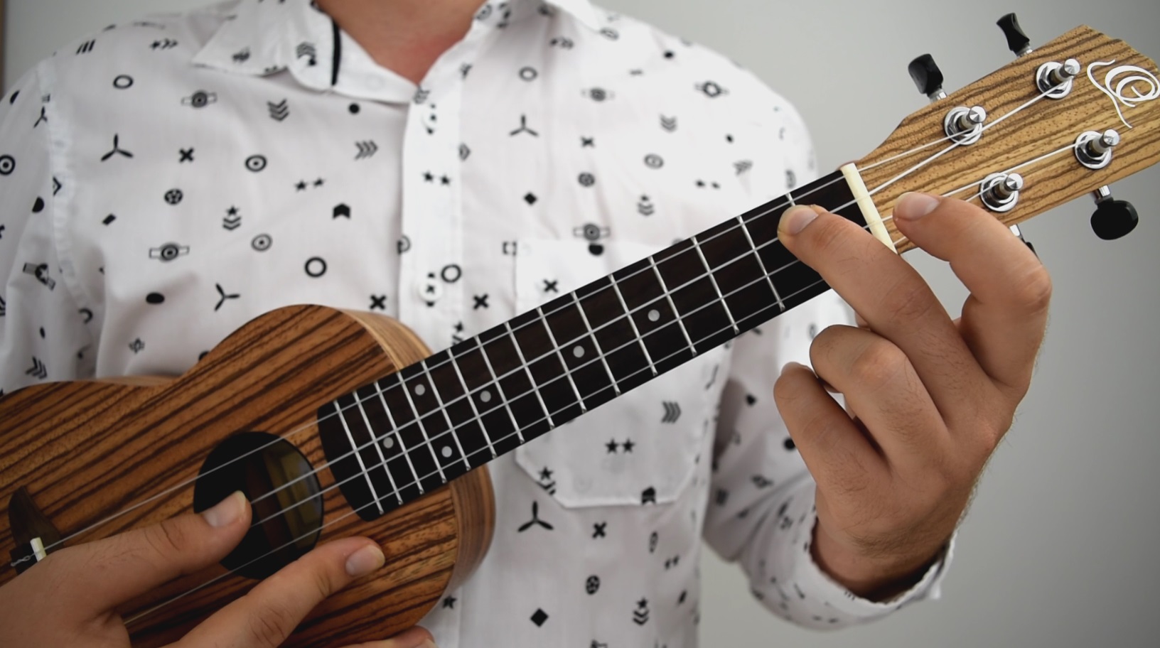 ułożenie palców na ukulele