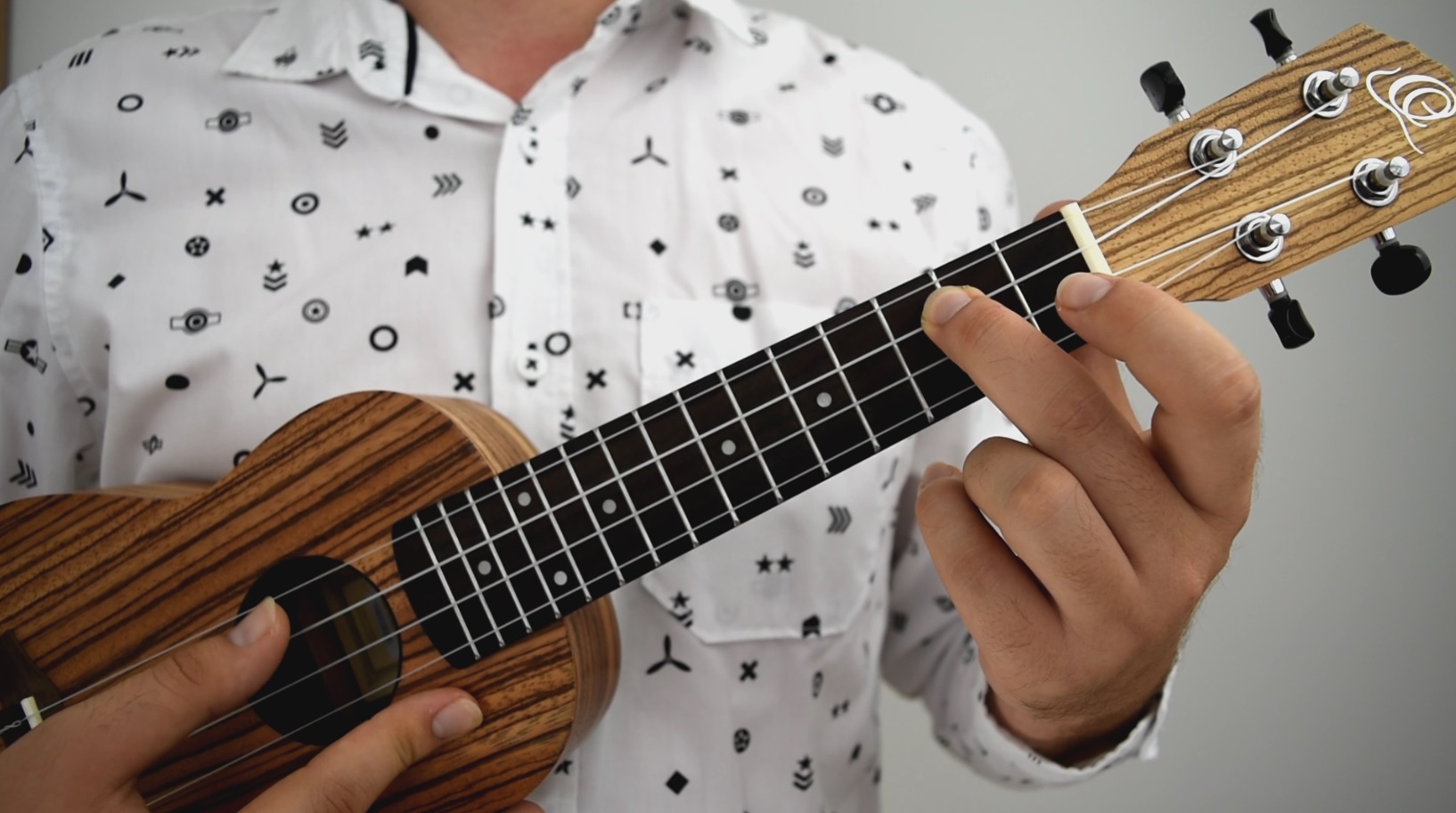 ułożenie palców na ukulele